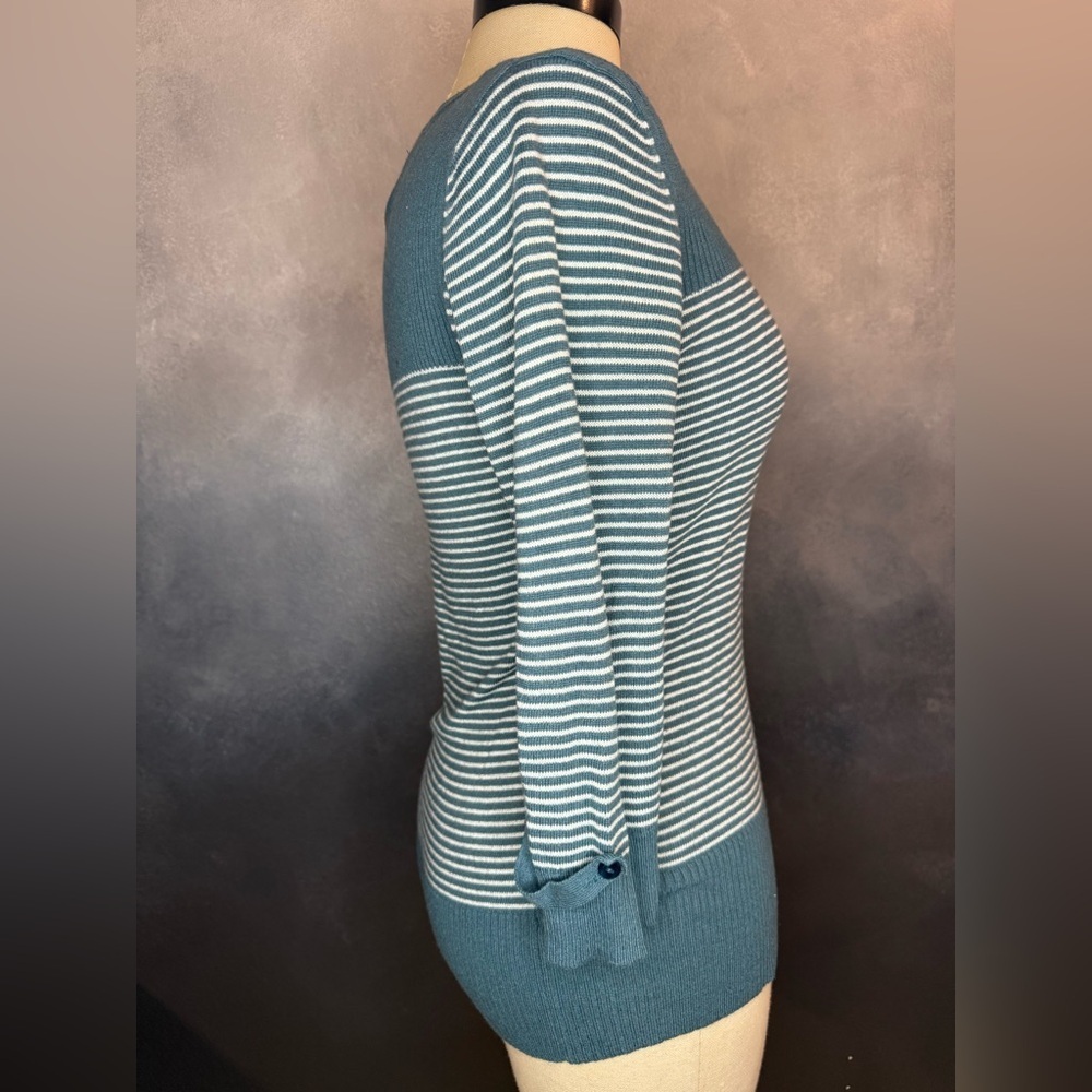 🦋Y2k XXI Striped Knit Sweater - Teal/White - Size M🦋 - Picture 3 of 8